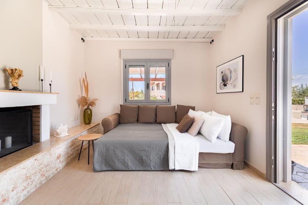 Van Louis Place Vathí Exterior foto